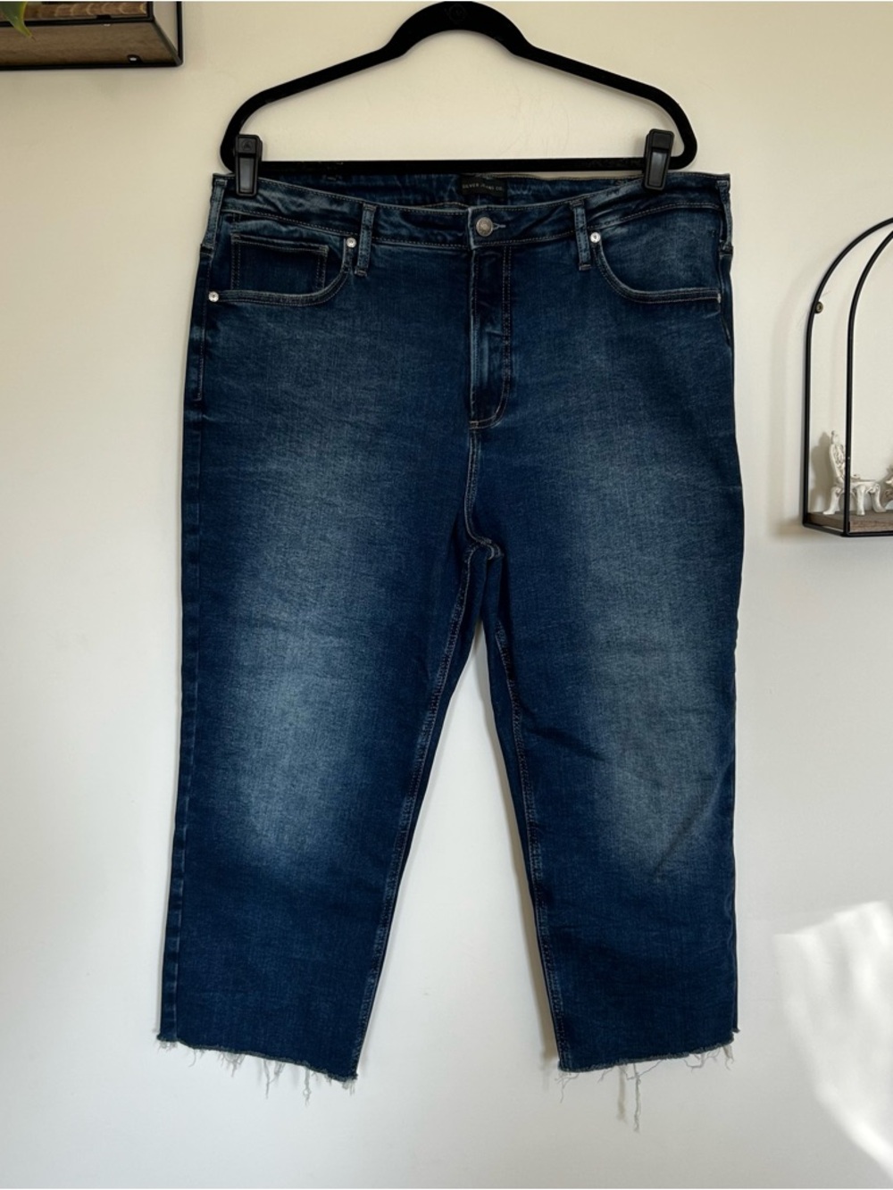Silver Jeans Infinite Straight Raw Hem Cropped Denim Blue Jeans Size 2X